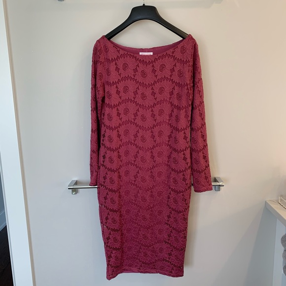 Ingrid & Isabel Boatneck Lace Maternity Dress - Picture 5 of 8